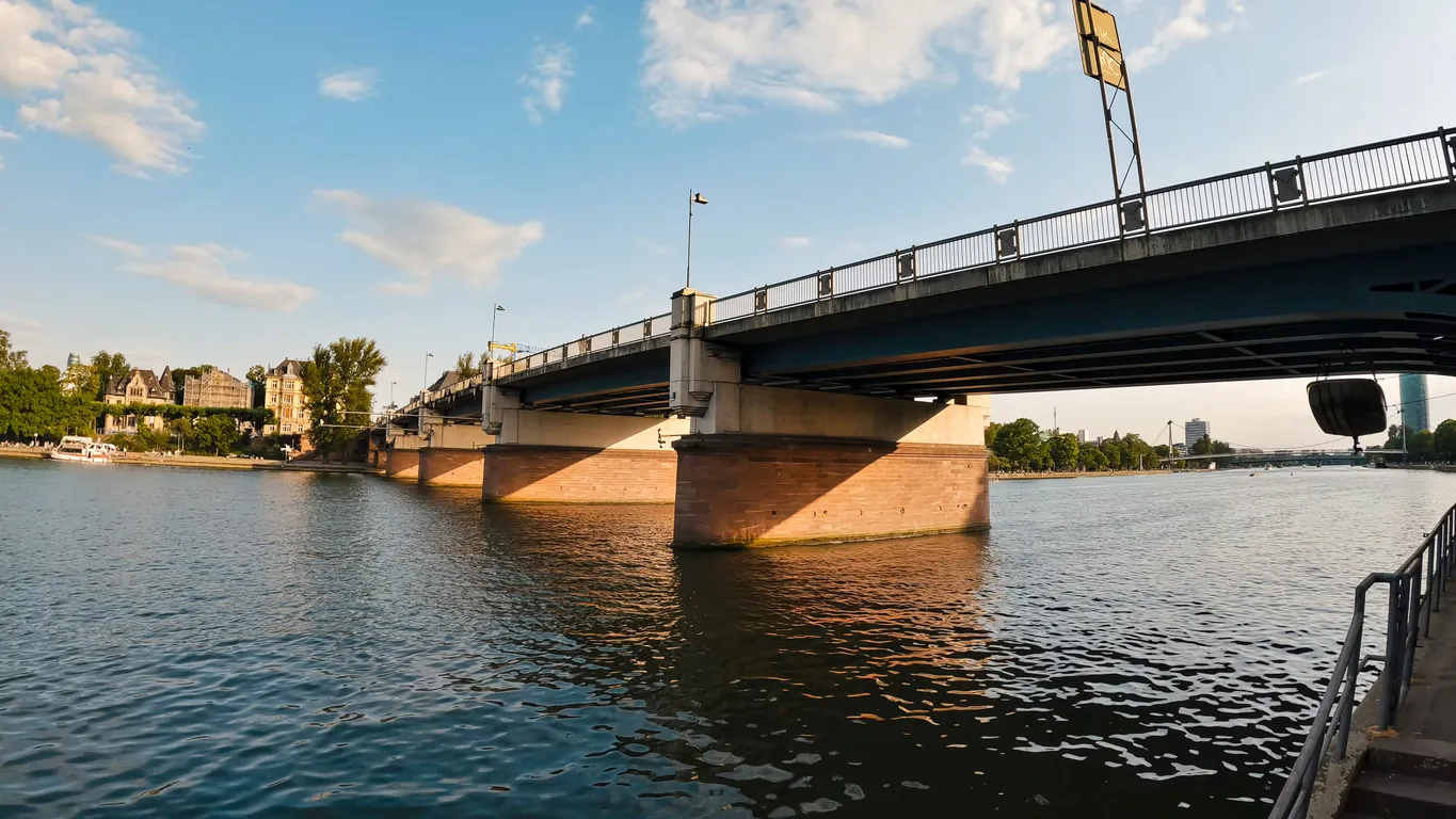 Civil and project engineers working on major infrastructure site in Latin America 2026